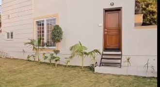 Boulevard Corner 6 Marla House for Sale, Phase 8 Bahria Town | Prime Location